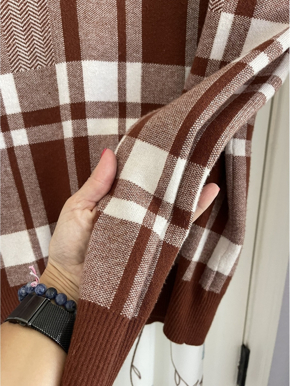 Christian Siriano | L | Brown Plaid V-Neck Sweater - Picture 5 of 6
